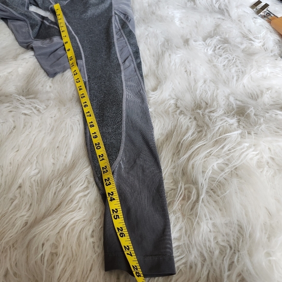 Gymshark Leggings Mesh Panel Pockets Gray Full Length 28"  size M - Picture 9 of 11